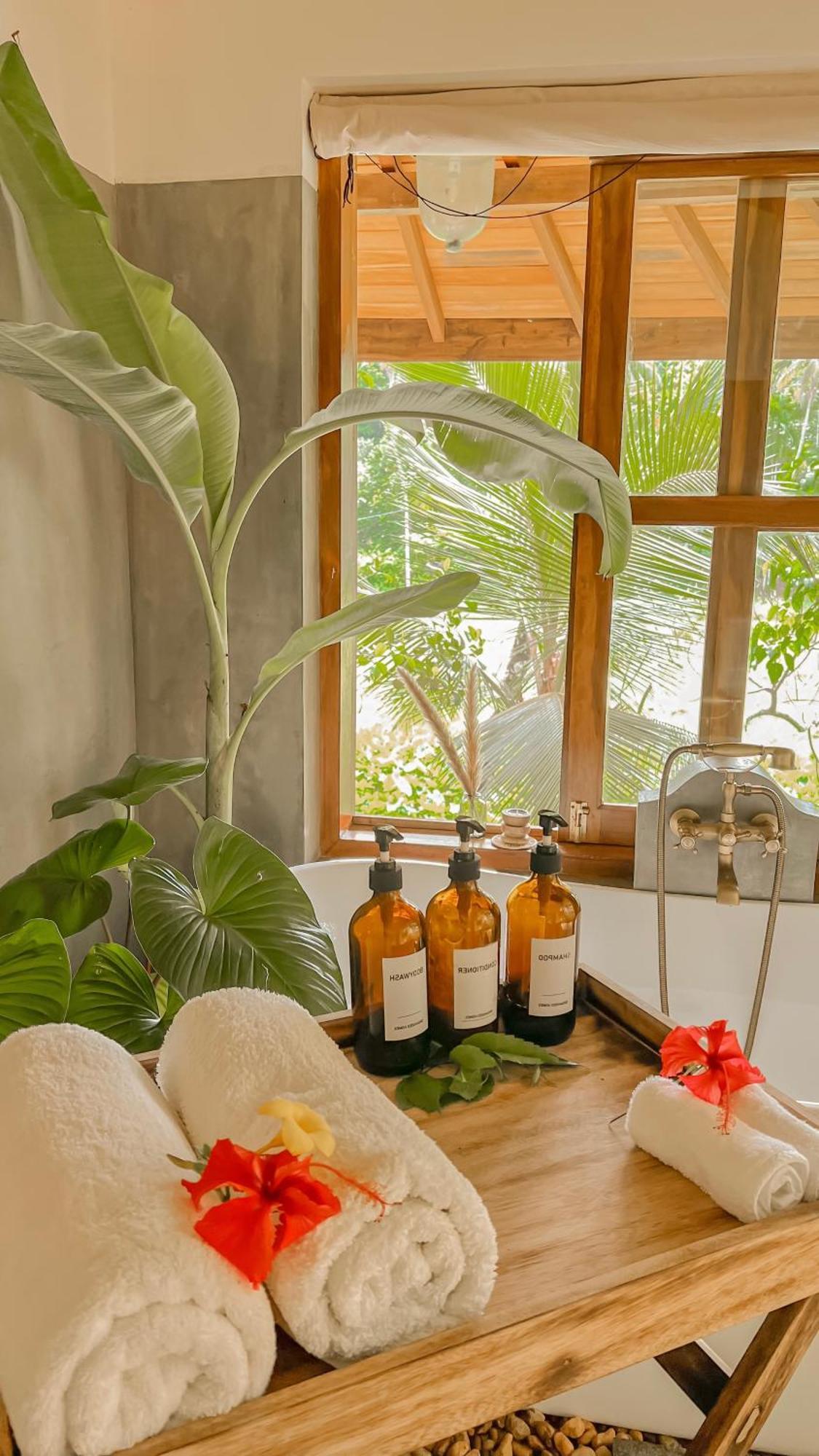The Jungle Loft Galle Exterior photo